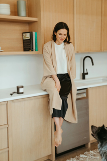 Adriene Mishler feet photo thumbnail