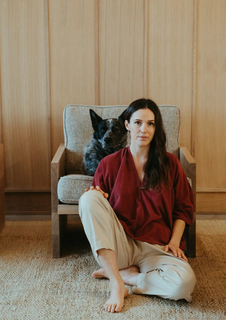 Adriene Mishler feet photo thumbnail
