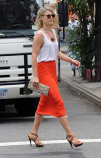 Ali Larter feet photo thumbnail
