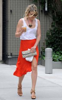 Ali Larter feet photo thumbnail