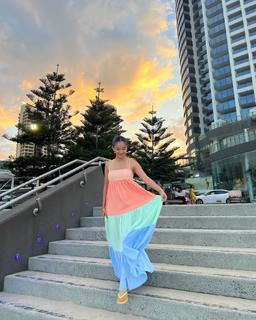 Anushka Sen feet photo thumbnail