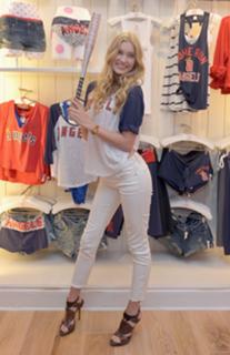 Elsa Hosk feet photo thumbnail
