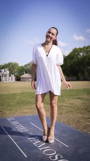 Carolina Ardohain feet photo thumbnail