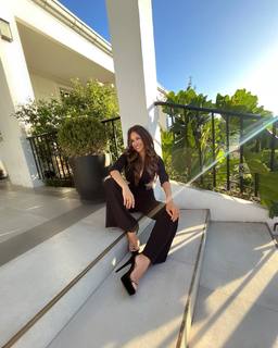 Carolina Ardohain feet photo thumbnail