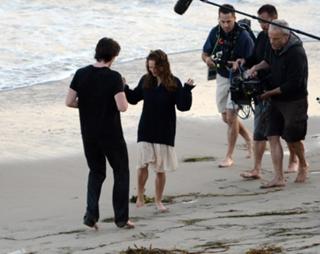 Natalie Portman feet photo thumbnail