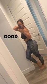 Evelyn Lozada feet photo thumbnail
