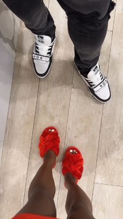 Simone Biles feet photo thumbnail