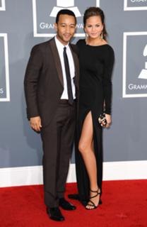 Chrissy Teigen feet photo thumbnail