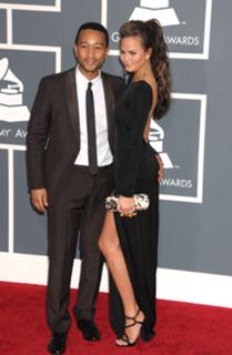 Chrissy Teigen feet photo thumbnail