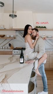 Nikki Garcia feet photo thumbnail