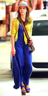 Jessica Alba feet photo thumbnail