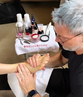 Michelle Williams feet photo thumbnail