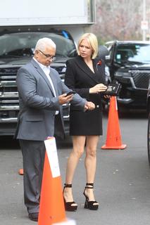 Michelle Williams feet photo thumbnail