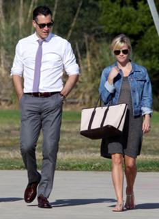 Reese Witherspoon feet photo thumbnail