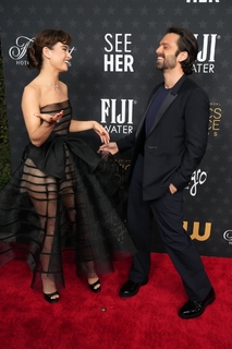 Lily James feet photo thumbnail