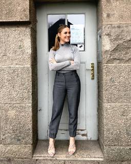 Alina Merkau feet photo thumbnail