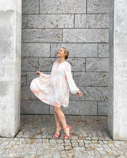 Alina Merkau feet photo thumbnail