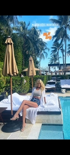 Victoria Silvstedt feet photo thumbnail
