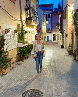 Alina Merkau feet photo thumbnail