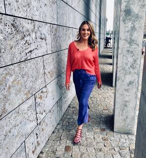 Alina Merkau feet photo thumbnail