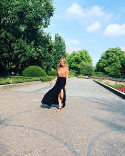 Alina Merkau feet photo thumbnail
