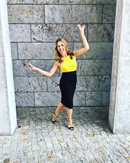 Alina Merkau feet photo thumbnail