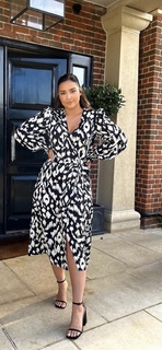 Jacqueline Jossa feet photo thumbnail