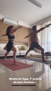 Larissa Manoela feet photo thumbnail