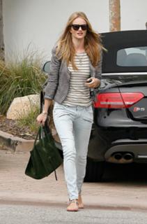 Rosie Huntington-Whiteley feet photo thumbnail