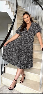 Jacqueline Jossa feet photo thumbnail