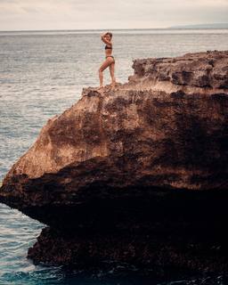 Charly Jordan feet photo thumbnail