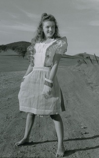 Marilyn Monroe feet photo thumbnail