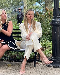 Charly Jordan feet photo thumbnail