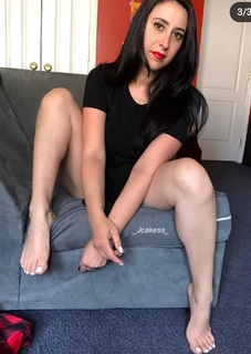 Jenelle Jcakess feet photo thumbnail