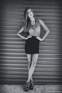 Nina Agdal feet photo thumbnail