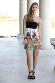 Nina Agdal feet photo thumbnail