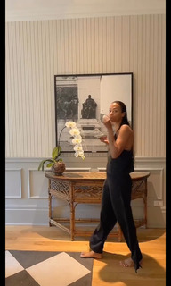Zoe Saldana feet photo thumbnail