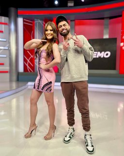 Vanessa Claudio feet photo thumbnail