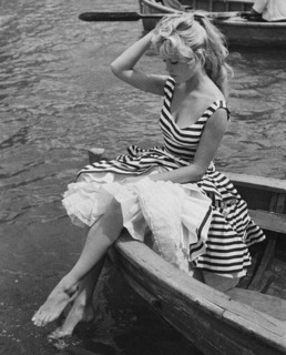 Brigitte Bardot feet photo thumbnail