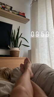 Karolina Kowalkiewicz feet photo thumbnail
