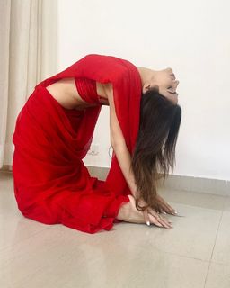 Poonam Yadav feet photo thumbnail