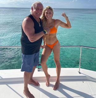 Ashley Fliehr feet photo thumbnail
