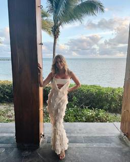 Kristin Cavallari feet photo thumbnail
