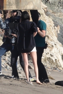 Kendall Jenner feet photo thumbnail
