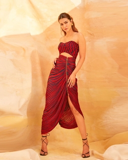 Kriti Sanon feet photo thumbnail