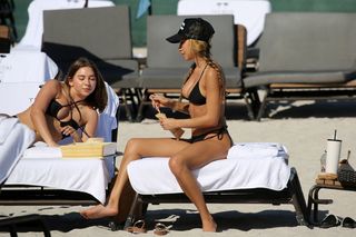 Chantel Jeffries feet photo thumbnail