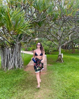 Juliana Paiva feet photo thumbnail
