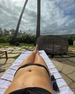 Danica Patrick feet photo thumbnail