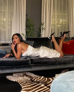 Nicole Scherzinger feet photo thumbnail