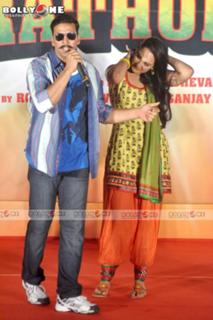 Sonakshi Sinha feet photo thumbnail